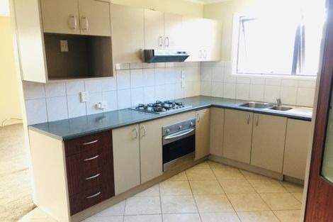 Photo of property in 13 Caringbah Drive, Papatoetoe, Auckland, 2025