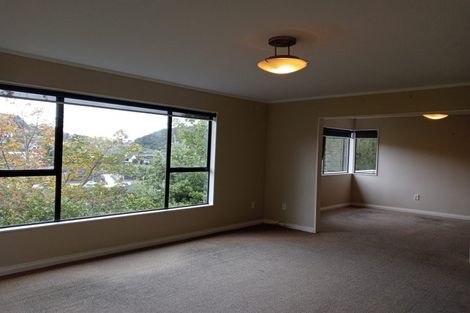 Photo of property in 32b Sailmaker Close, Whitby, Porirua, 5024