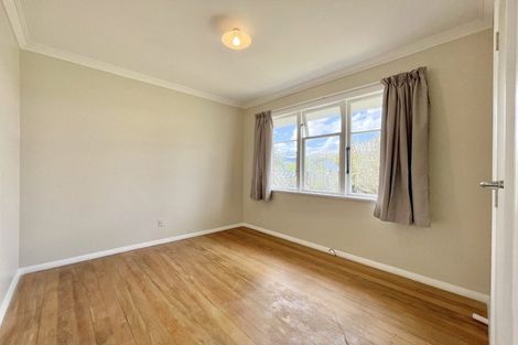 Photo of property in 5 Ruahine Street, Trentham, Upper Hutt, 5018