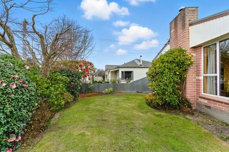 Photo of property in 70 Daniels Road, Redwood, Christchurch, 8051