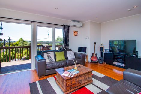 Photo of property in 39 Shetland Street, Glen Eden, Auckland, 0602