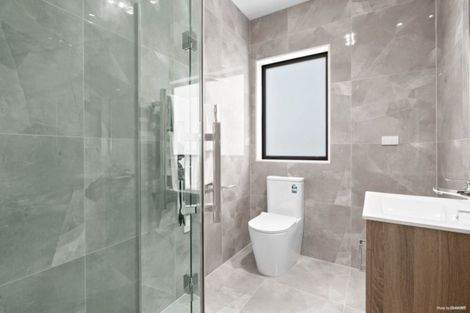 Photo of property in 8 Cooladawson Drive, Flat Bush, Auckland, 2019