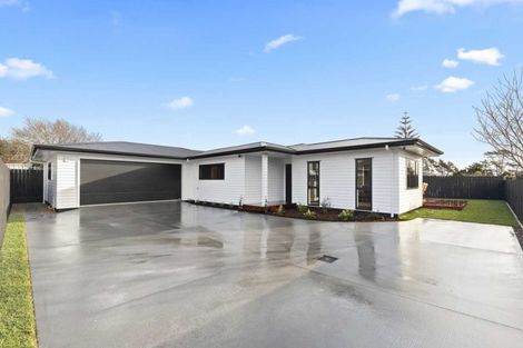 Photo of property in 116a Racecourse Road, Waiuku, 2123