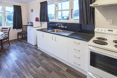 Photo of property in 160 Cole Street, Masterton, 5810