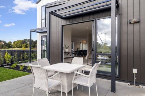Photo of property in 3/241 Hill Road, The Gardens, Auckland, 2105