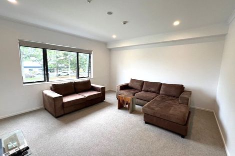 Photo of property in 18 Kaokao Lane, Mangere, Auckland, 2022