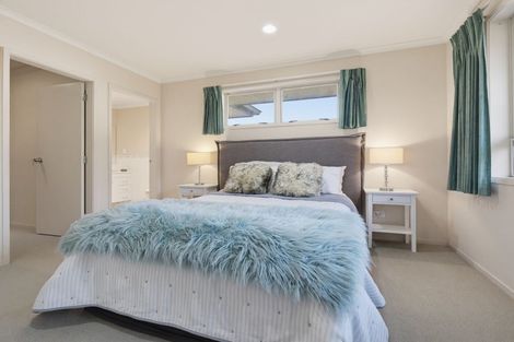 Photo of property in 8 Montrose Place, Pyes Pa, Tauranga, 3112