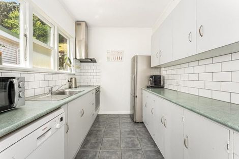 Photo of property in 20 Elphinstone Avenue, Strathmore Park, Wellington, 6022