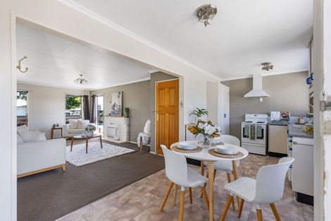 Photo of property in 71 Kaimanawa Street, Kelvin Grove, Palmerston North, 4414