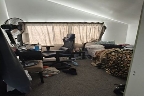 Photo of property in 1 Corlett Street, Johnsonville, Wellington, 6037