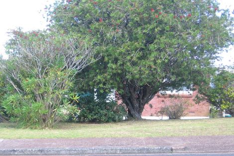 Photo of property in 3/18 Knights Road, Rothesay Bay, Auckland, 0630