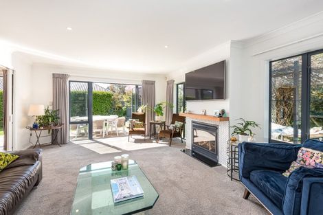 Photo of property in 16 Clyde Road, Upper Riccarton, Christchurch, 8041