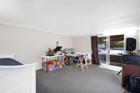 Photo of property in 27 Culzean Grove, Bell Block, New Plymouth, 4312