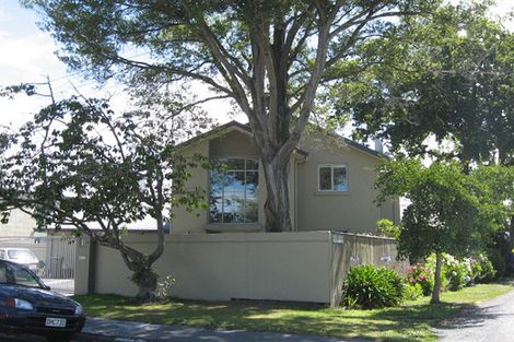 Photo of property in 37 Wairarapa Terrace, Merivale, Christchurch, 8014