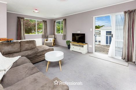 Photo of property in 71f2/ Gemstone Drive, Birchville, Upper Hutt, 5018