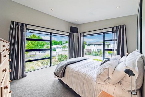 Photo of property in 4 Nightingale Place, Papanui, Christchurch, 8053