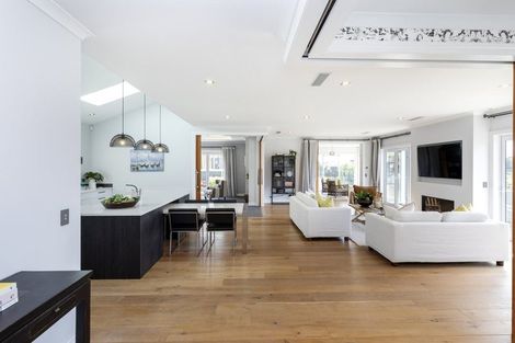 Photo of property in 6 Rushden Rise, Westmorland, Christchurch, 8025