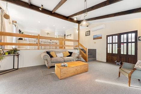 Photo of property in 19 Hillcrest Drive, Kelvin Grove, Palmerston North, 4414