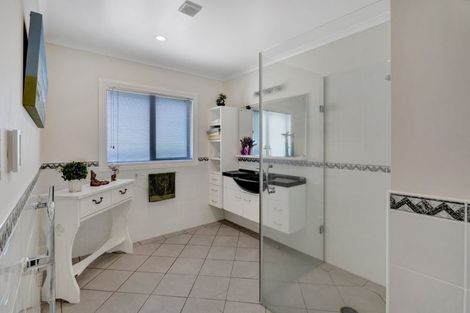 Photo of property in 59 Rata Street, Inglewood, 4330