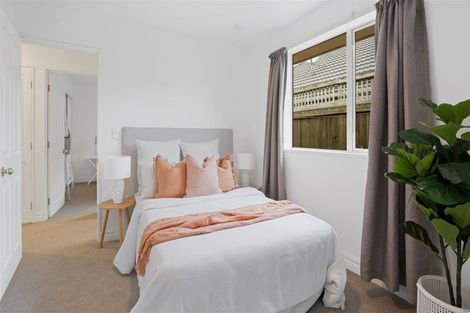 Photo of property in 43 Parade Court, Addington, Christchurch, 8024