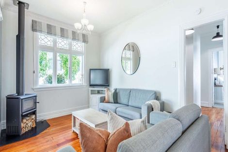 Photo of property in 388 Fergusson Drive, Heretaunga, Upper Hutt, 5018