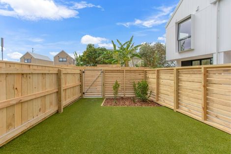 Photo of property in 1/39 Pakuranga Road, Pakuranga, 2010