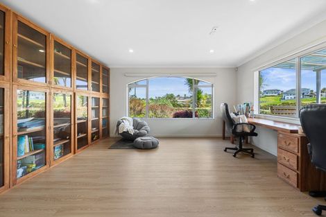 Photo of property in 31 Harrowglen Drive, Northcross, Auckland, 0632