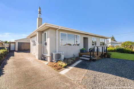 Photo of property in 22 Egmont Street, Castlecliff, Whanganui, 4501