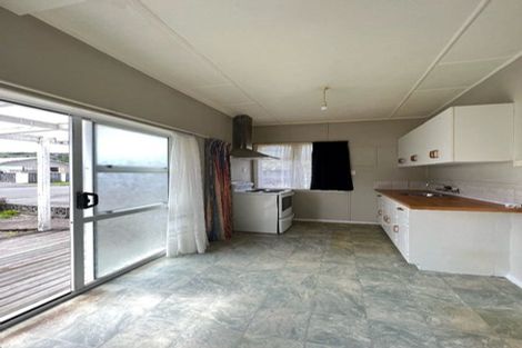 Photo of property in 28 Ranui Road, Stoke, Nelson, 7011