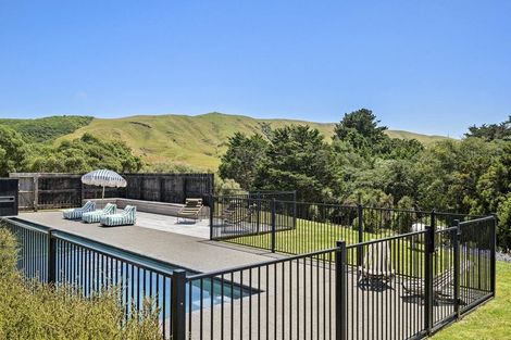 Photo of property in 654 Ohariu Valley Road, Ohariu, Wellington, 6037