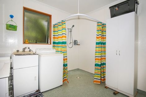 Photo of property in 37 Kew Road, Westport, 7825