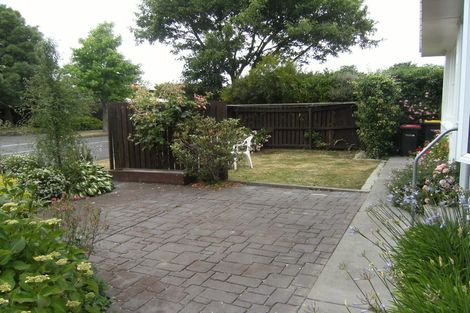 Photo of property in 1/23 Kent Lodge Avenue, Avonhead, Christchurch, 8042