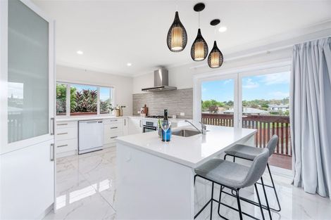 Photo of property in 44 Tahi Terrace, Glen Eden, Auckland, 0602