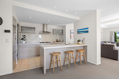 Photo of property in 24 Providence Place, Redwood, Christchurch, 8051