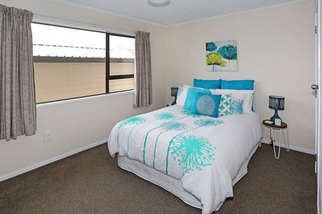 Photo of property in 12 Henry Curd Terrace, Pukekohe, 2120