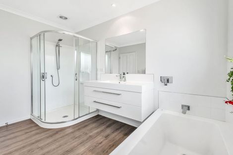 Photo of property in 1 Lloyds Close, Rolleston, 7614