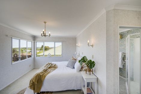 Photo of property in 76b Churchill Drive, Taradale, Napier, 4112