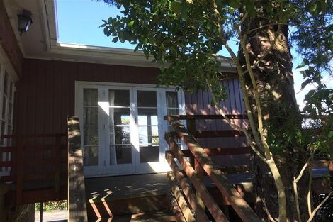 Photo of property in 20 Huia Road, Titirangi, Auckland, 0604