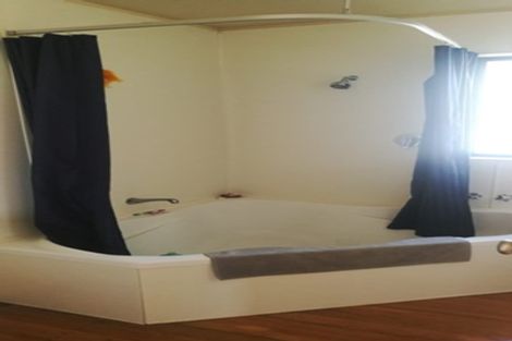 Photo of property in 57 Staveley Street, Avonhead, Christchurch, 8042