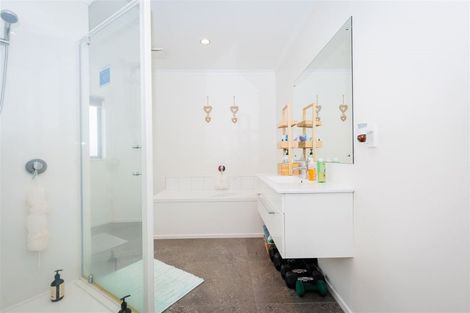 Photo of property in 36 Mauldeth Terrace, Churton Park, Wellington, 6037