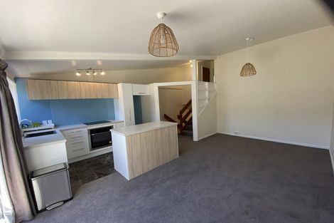 Photo of property in 23f4 Collins Avenue, Tawa, Wellington, 5028