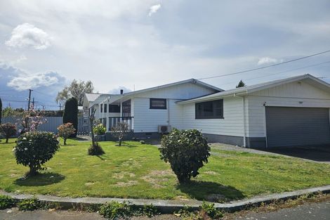 Photo of property in 2 Wavell Crescent, Lansdowne, Masterton, 5810