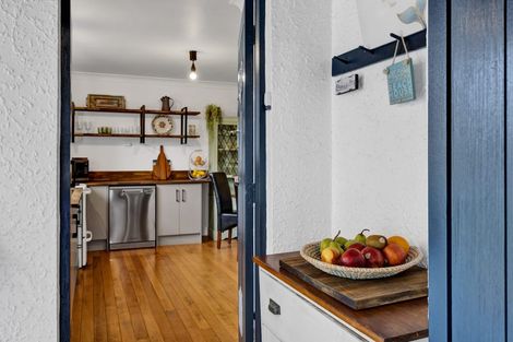 Photo of property in 63 Turuturu Road, Hawera, 4610