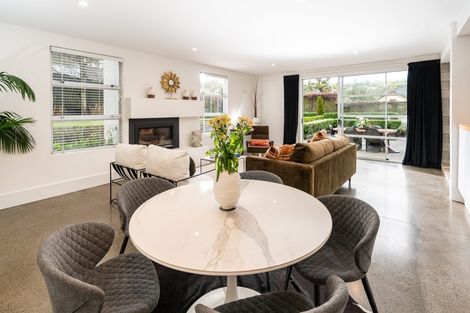 Photo of property in 51 Amesbury Drive, Churton Park, Wellington, 6037