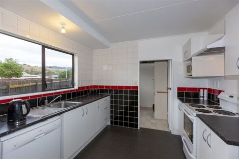 Photo of property in 31 Linwood Drive, Paraparaumu, 5032