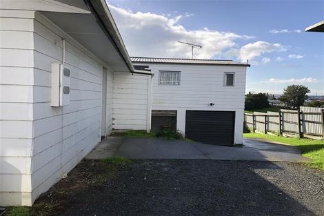 Photo of property in 2/25 Christmas Road, Manurewa, Auckland, 2102