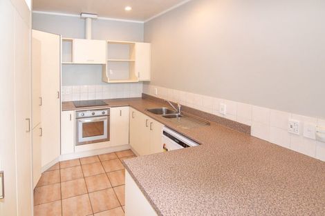 Photo of property in Maddison Apartments, 3/6a Queen Street, Palmerston North, 4410