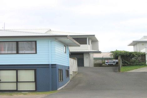 Photo of property in 227 Papamoa Beach Road, Papamoa Beach, Papamoa, 3118