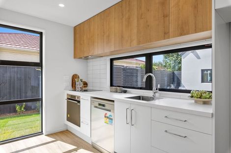 Photo of property in 15 Cameron Street, Sydenham, Christchurch, 8023