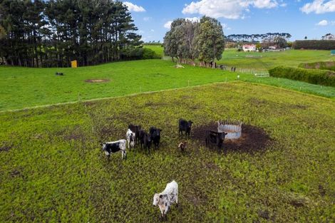 Photo of property in 69 Iredale Road, Hawera, 4610